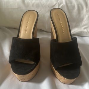 Veronica beard Dali Suede platform sandals size 8